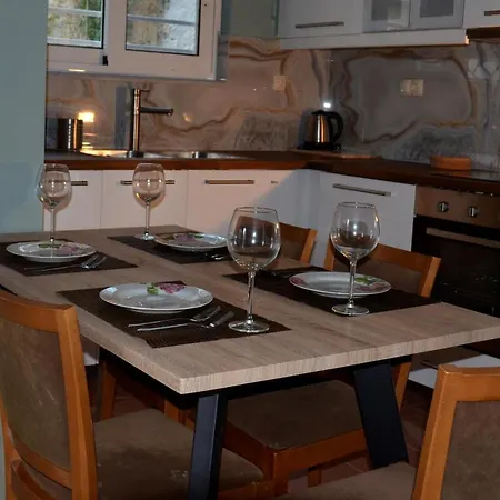 Apartment Cosy Daphne Daratsos